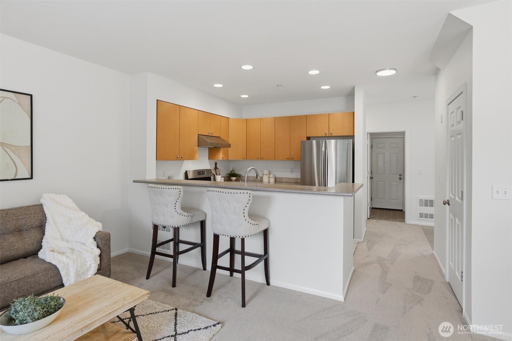 5001 Davis Place South, Unit E Renton, WA 98055 - Photo 5 of 29 Gallery Image 5