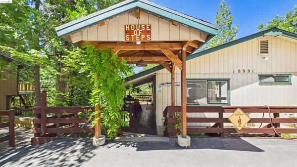$350,000 | 18991 Middle Camp Sugarpine Road, Twain Harte, CA 95383