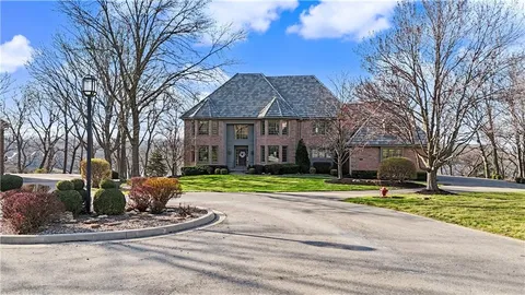 $2,000,000 | 60 Dundee Court, Loch Lloyd, MO 64012