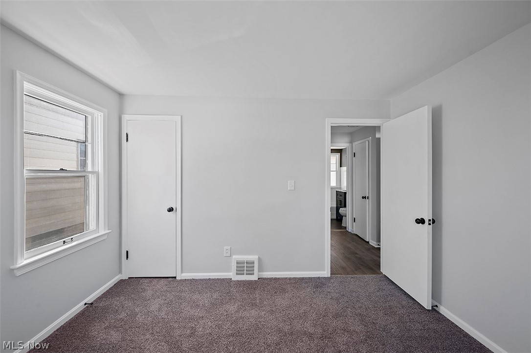 4146 Wilmington Road Cleveland, OH 44121 - Photo 11 of 25