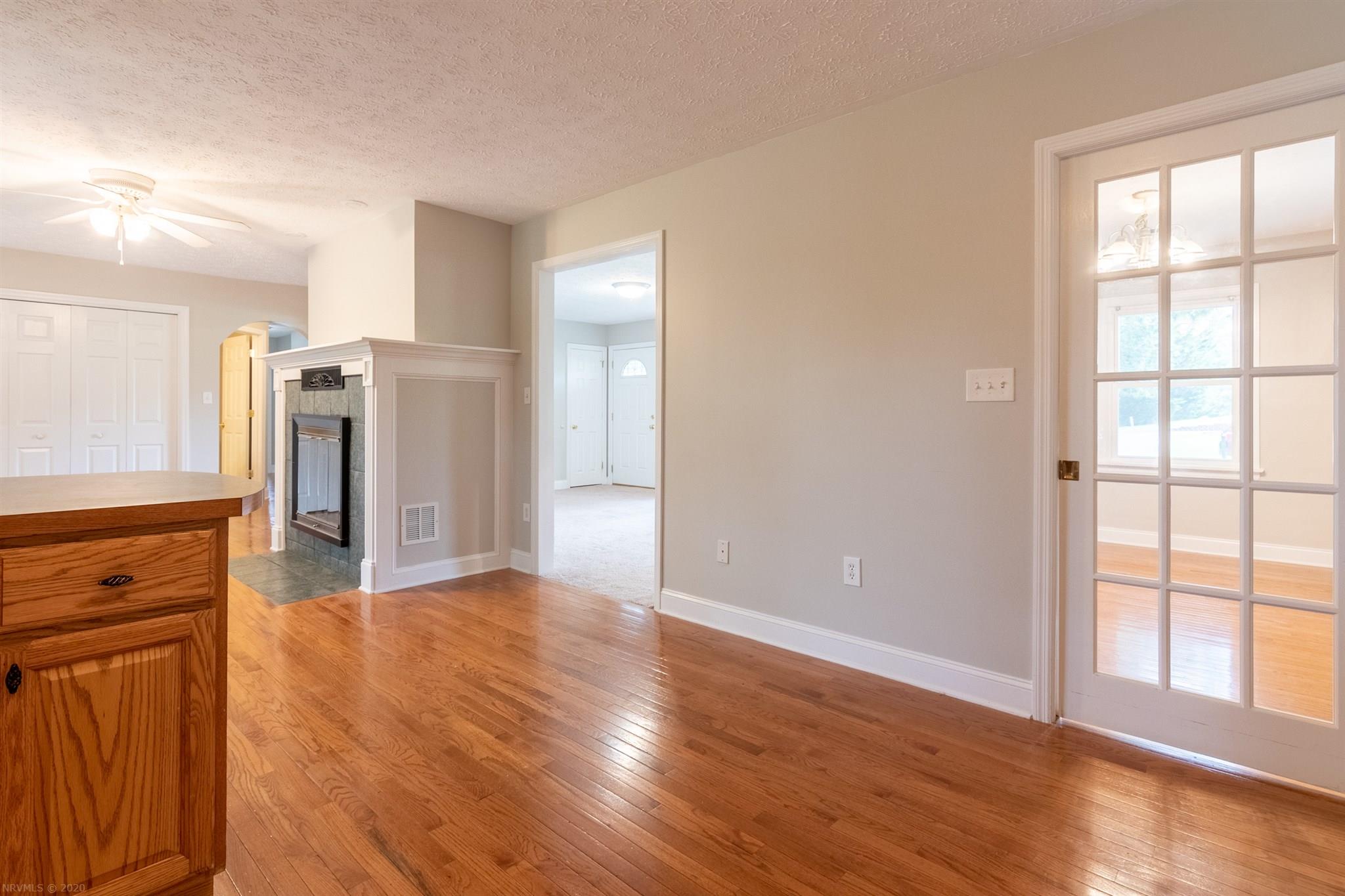165 Overhill Road Christiansburg, VA 24073 - Photo 16 of 52 Gallery Image 16