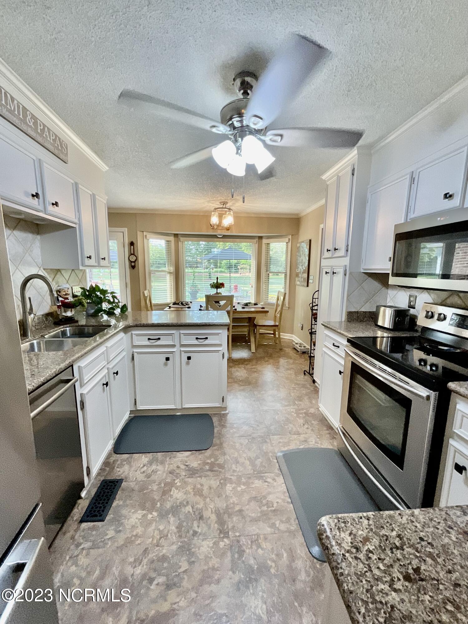 110 Pinedale Drive Rockingham, NC 28379 - Photo 10 of 45 Kitchen