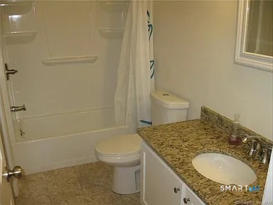 20 East Pembroke Road, Unit 71 Danbury, CT 06811 - Photo 8 of 9