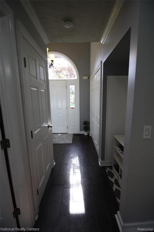 2180 Rochelle Park Drive Rochester Hills, MI 48309 - Photo 12 of 35