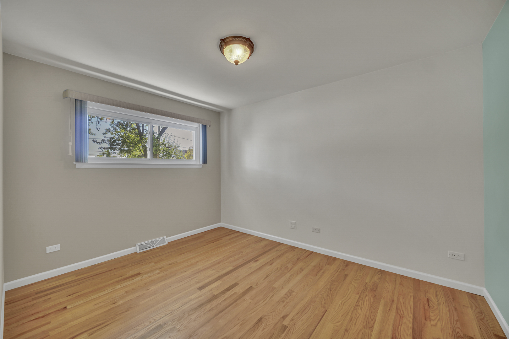 1101 Anthony Road Wheeling, IL 60090 - Photo 8 of 27 Gallery Image 8