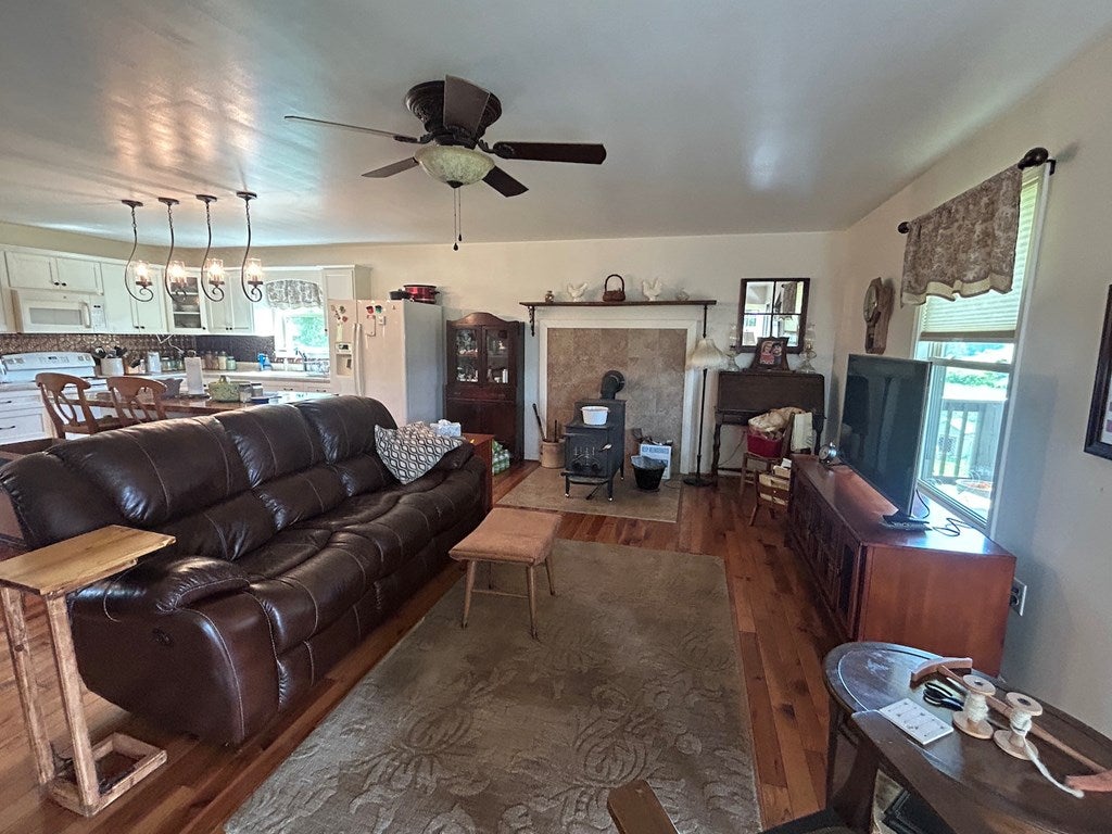3950 Boyd Road Draper, VA 24324 - Photo 12 of 50 Gallery Image 12