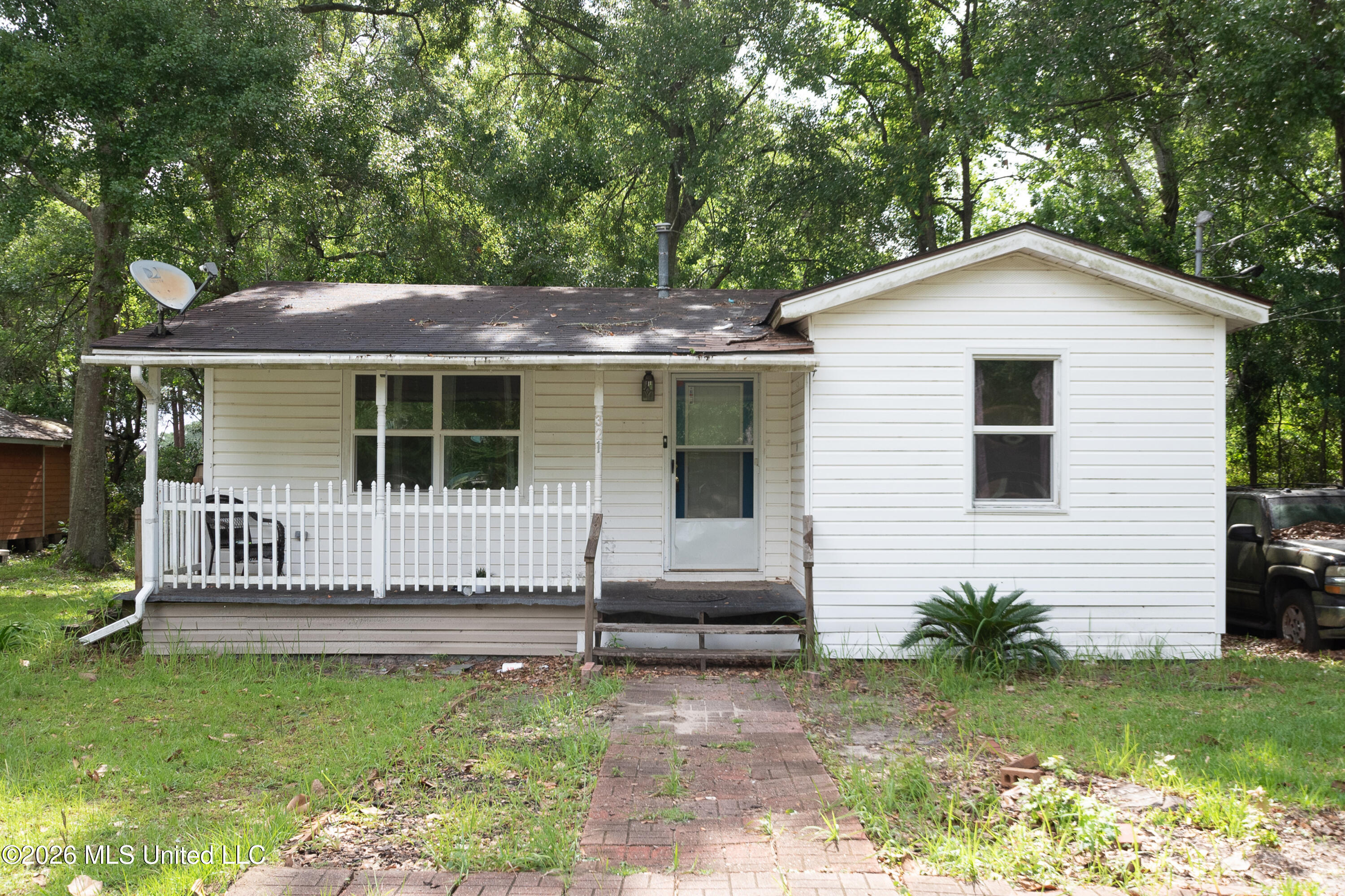 3216 Milstead Road Gautier, MS 39553 - Photo 1 of 11 DSC_0001
