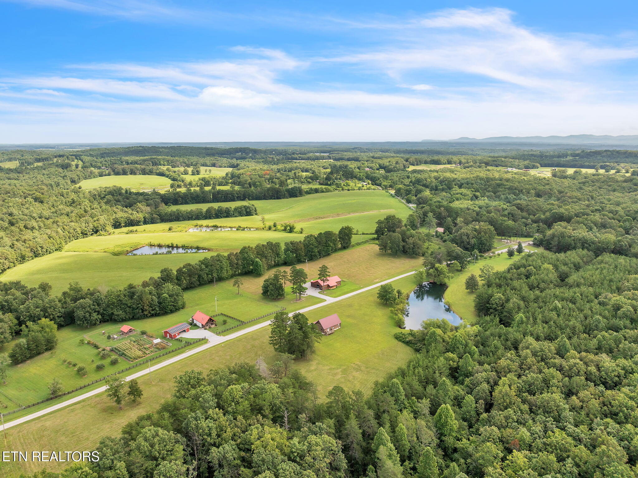 319 Four Mile Creek Road Deer Lodge, TN 37726 - Photo 14 of 47 12-web-or-mls-Four Mile Creek--56