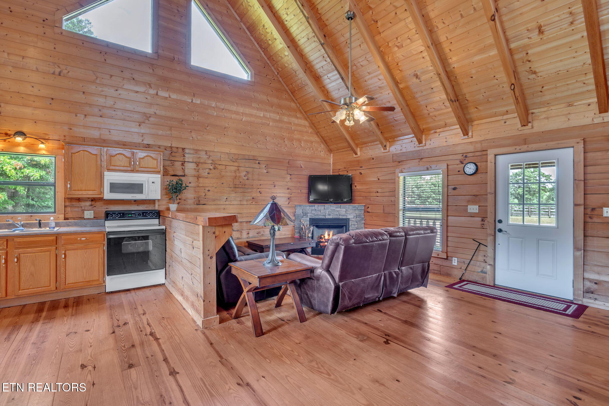 319 Four Mile Creek Road Deer Lodge, TN 37726 - Photo 26 of 47 26-web-or-mls-Four Mile Creek-3198