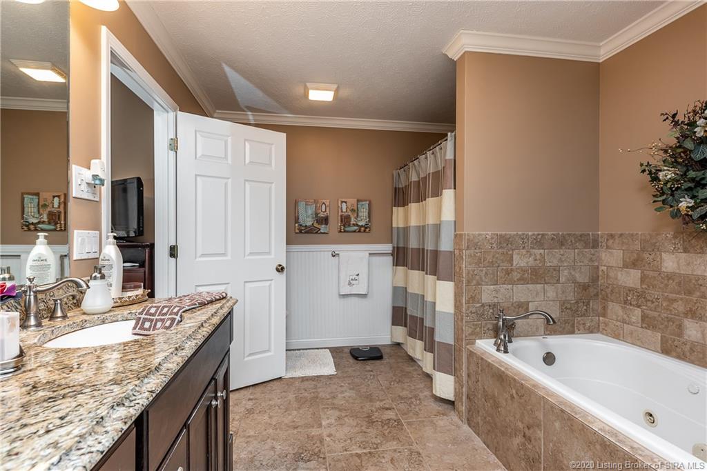 8720 County Line Road Sellersburg, IN 47172 - Photo 15 of 46