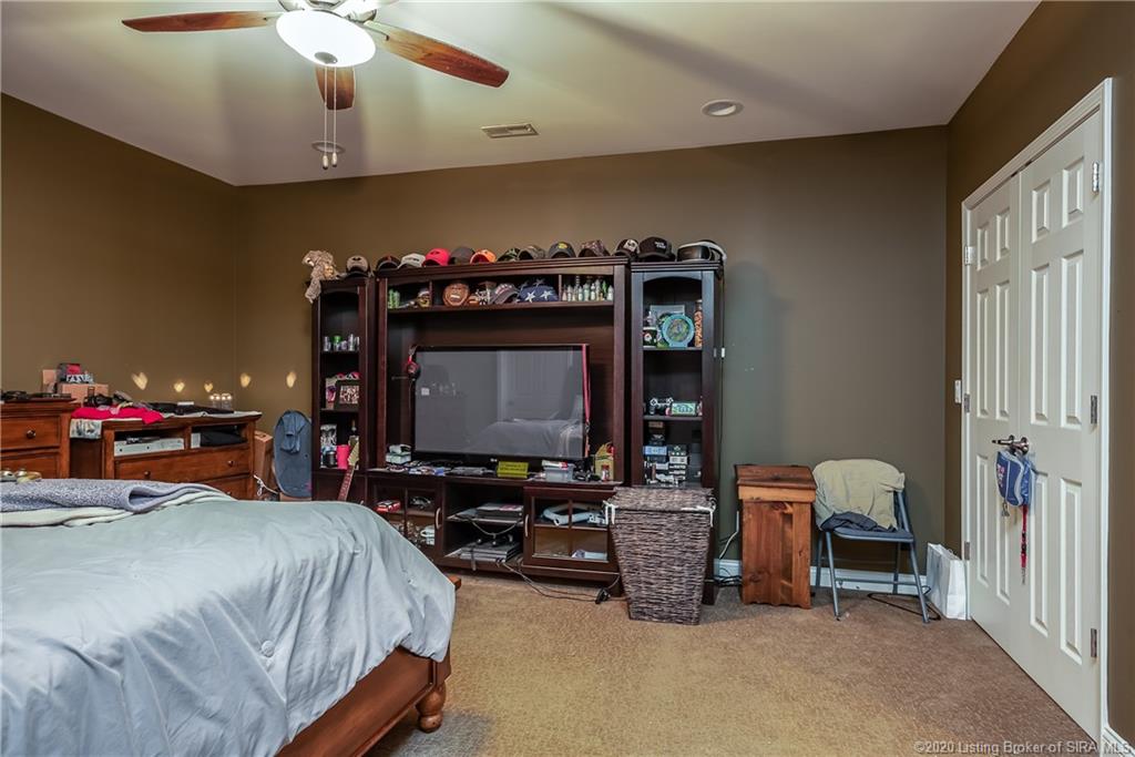 8720 County Line Road Sellersburg, IN 47172 - Photo 23 of 46