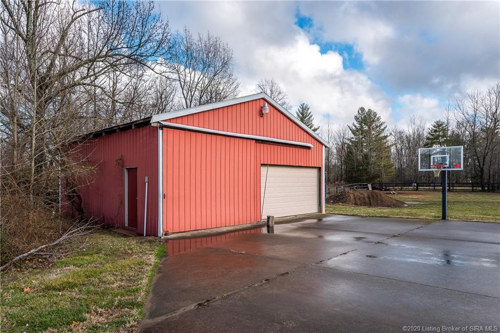 8720 County Line Road Sellersburg, IN 47172 - Photo 36 of 46