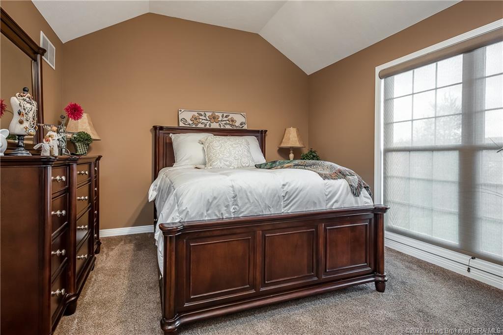 8720 County Line Road Sellersburg, IN 47172 - Photo 4 of 46