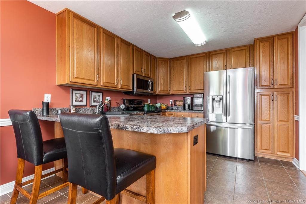 8720 County Line Road Sellersburg, IN 47172 - Photo 7 of 46