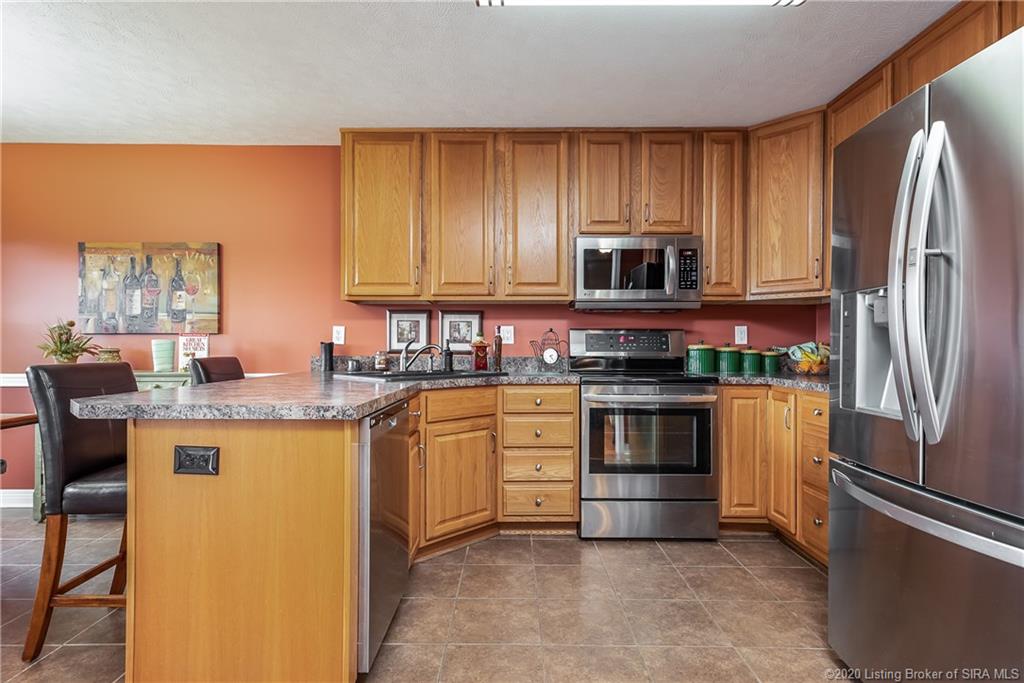 8720 County Line Road Sellersburg, IN 47172 - Photo 8 of 46