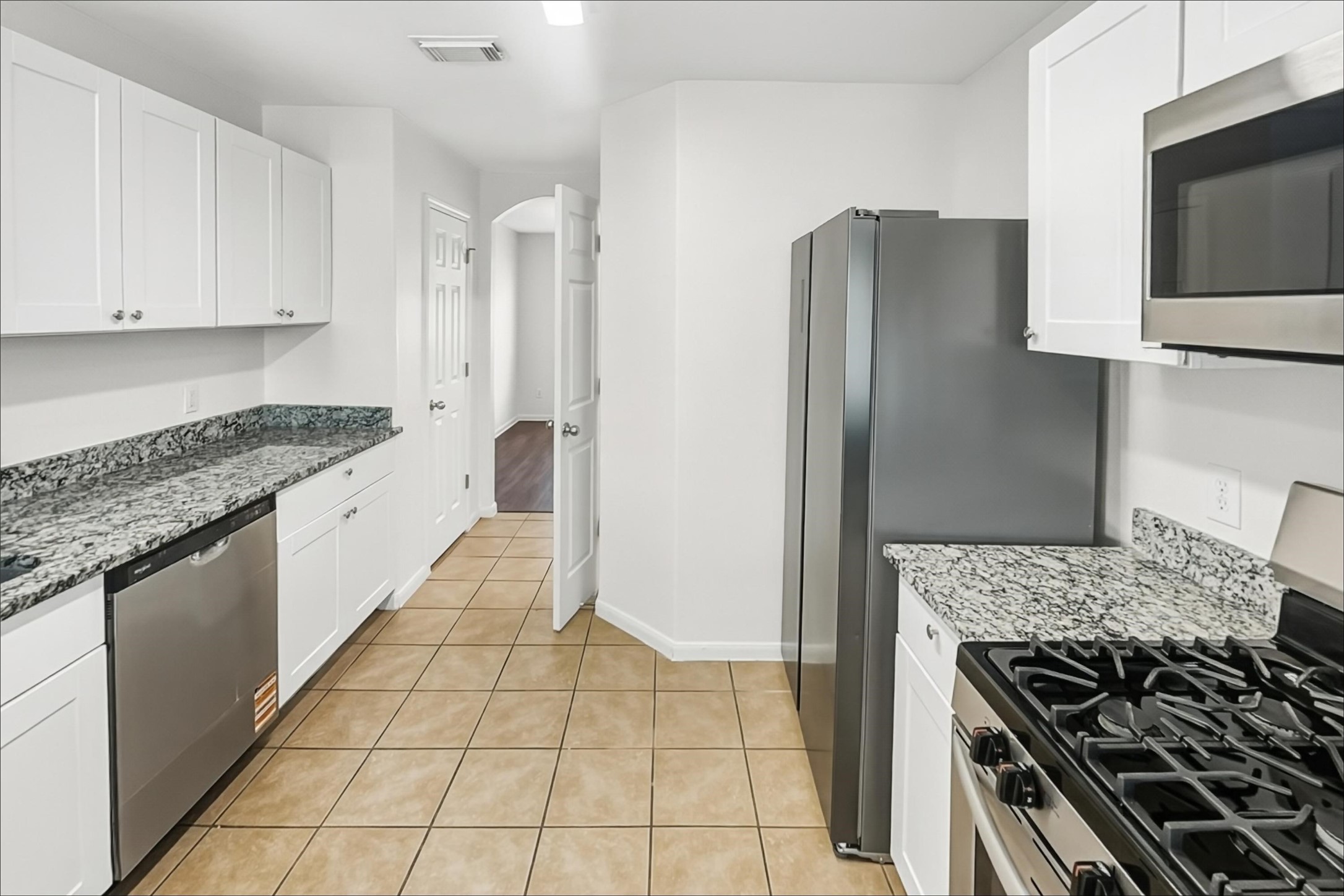 8339 Loetsch Ridge Way Spring, TX 77379 - Photo 3 of 19 Gallery Image 3