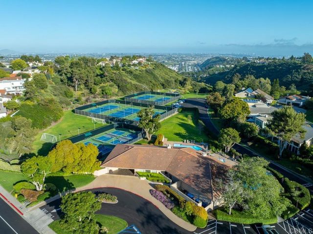 $3,000,000 | 6525 Caminito Northland, La Jolla, CA 92037