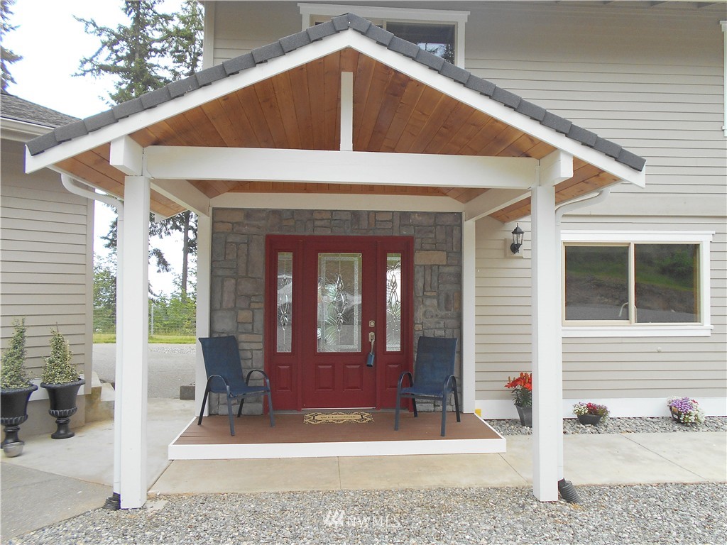2746 Monroe Road Port Angeles, WA 98362 - Photo 2 of 20 Gallery Image 2