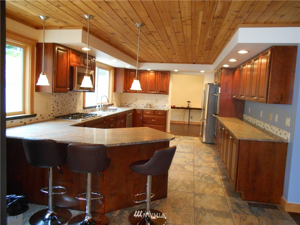 2746 Monroe Road Port Angeles, WA 98362 - Photo 4 of 20 Gallery Image 4