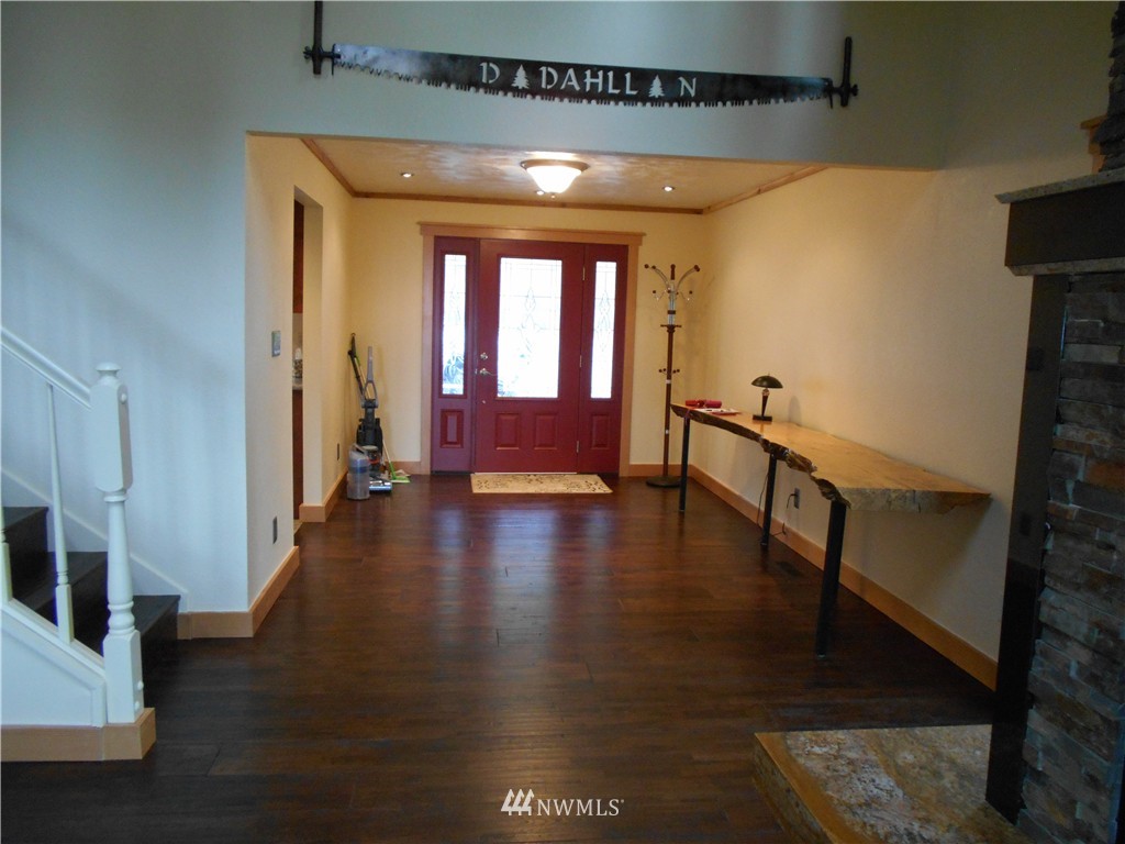 2746 Monroe Road Port Angeles, WA 98362 - Photo 5 of 20 Gallery Image 5