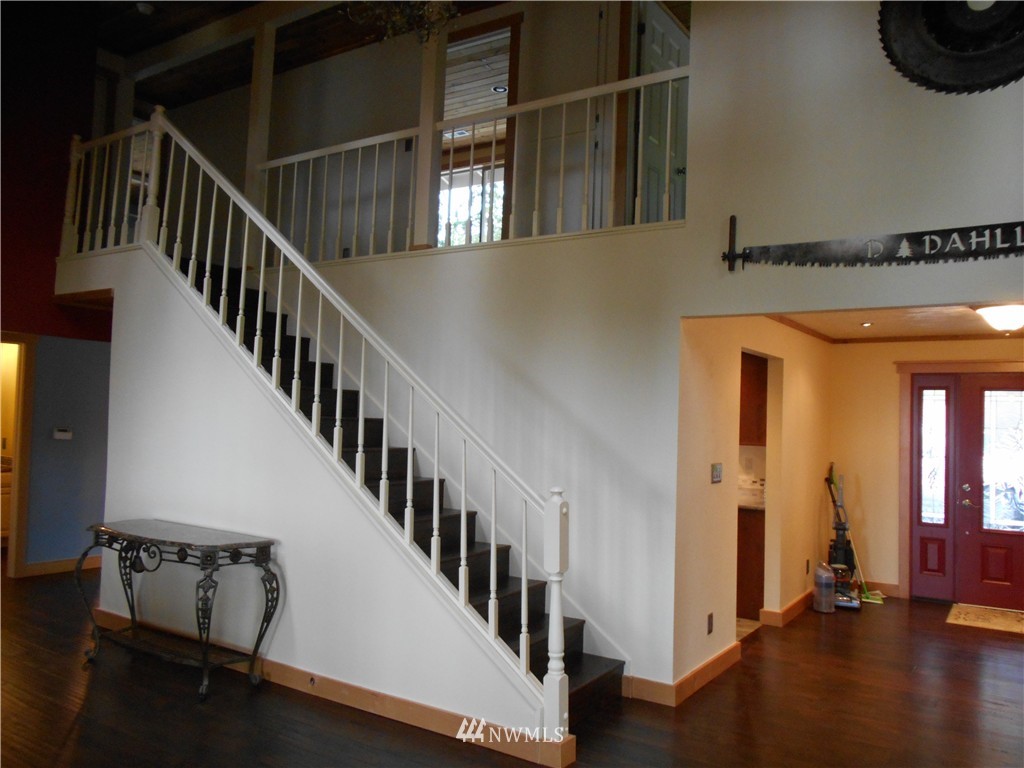 2746 Monroe Road Port Angeles, WA 98362 - Photo 6 of 20 Gallery Image 6