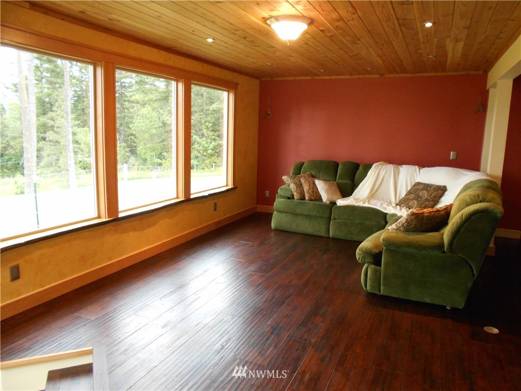 2746 Monroe Road Port Angeles, WA 98362 - Photo 7 of 20 Gallery Image 7