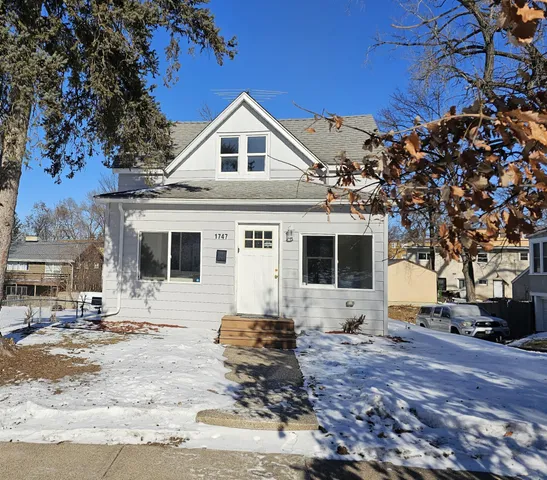 $258,900 | 1747 York Avenue, St. Paul, MN 55106