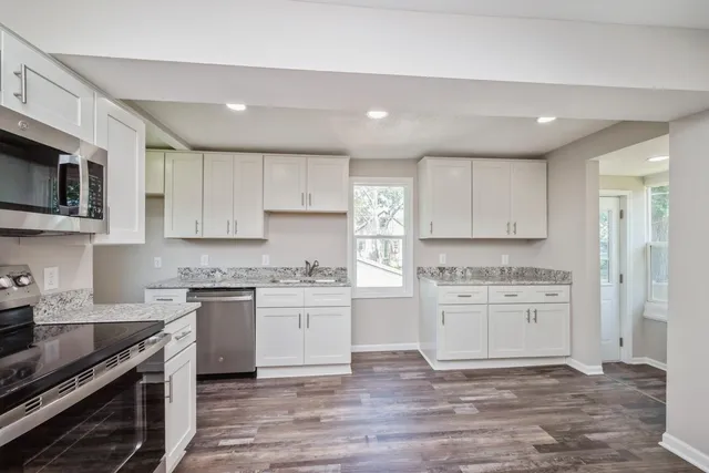 $262,000 | 1747 York Avenue, St. Paul, MN 55106