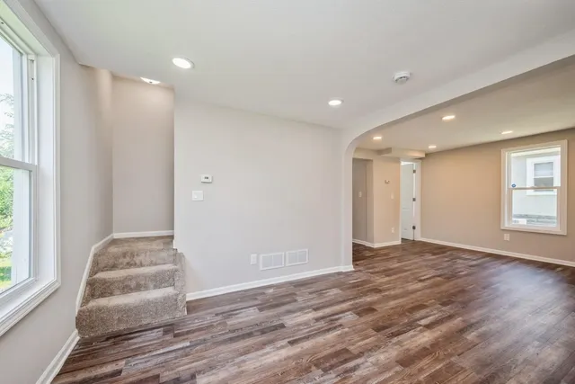 $262,000 | 1747 York Avenue, St. Paul, MN 55106