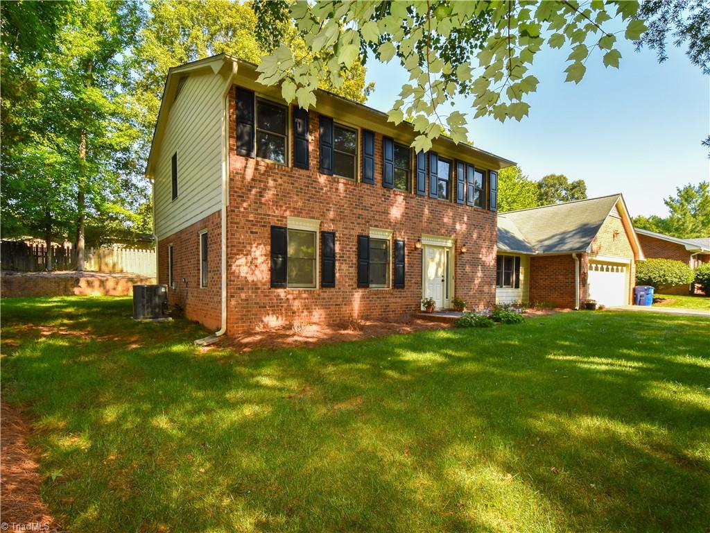792 Reaford Road Winston-Salem, NC 27104 - Photo 3 of 35