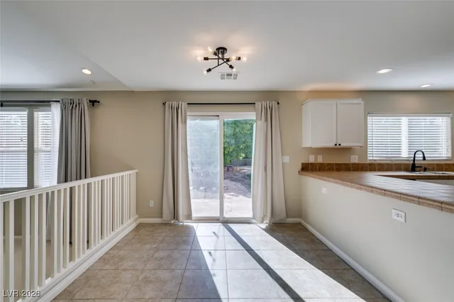 $2,499 | 25 Precipice Court, Henderson, NV 89002