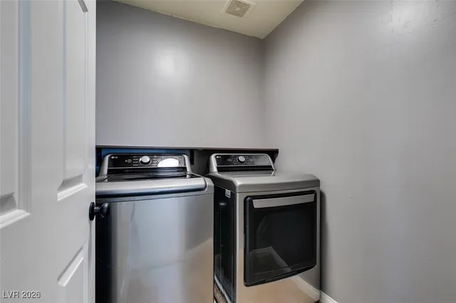 $2,499 | 25 Precipice Court, Henderson, NV 89002