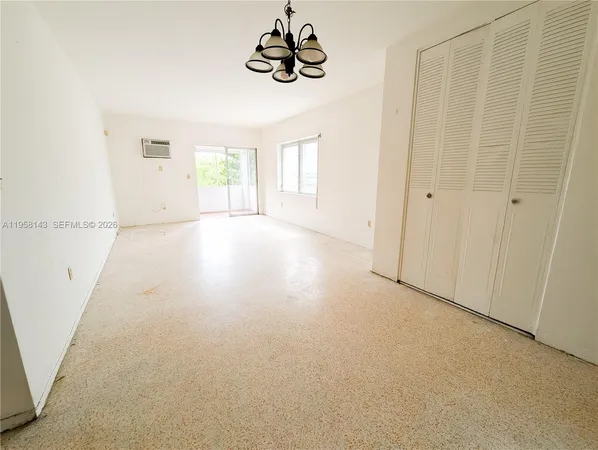 $1,650 | 1590 Northeast 127th Street, Unit 206, North Miami, FL 33161