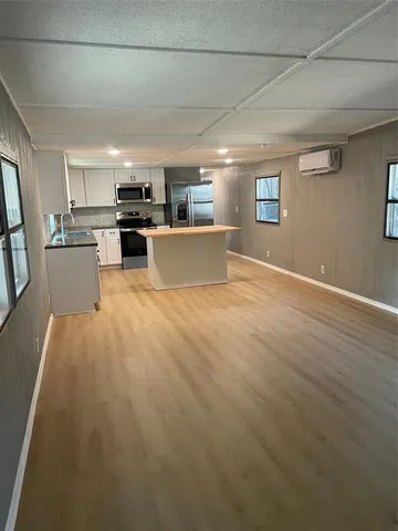 $140,000 | 101 Crocker Drive, Malakoff, TX 75148