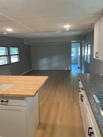 $140,000 | 101 Crocker Drive, Malakoff, TX 75148