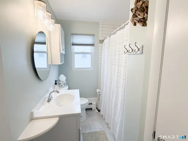$3,000 | 945 East Broadway, Milford, CT 06460