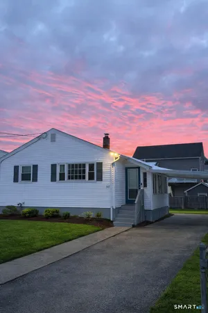 $3,000 | 945 East Broadway, Milford, CT 06460