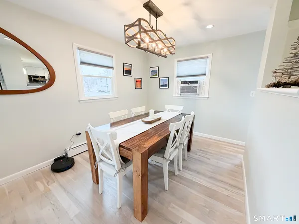 $3,000 | 945 East Broadway, Milford, CT 06460