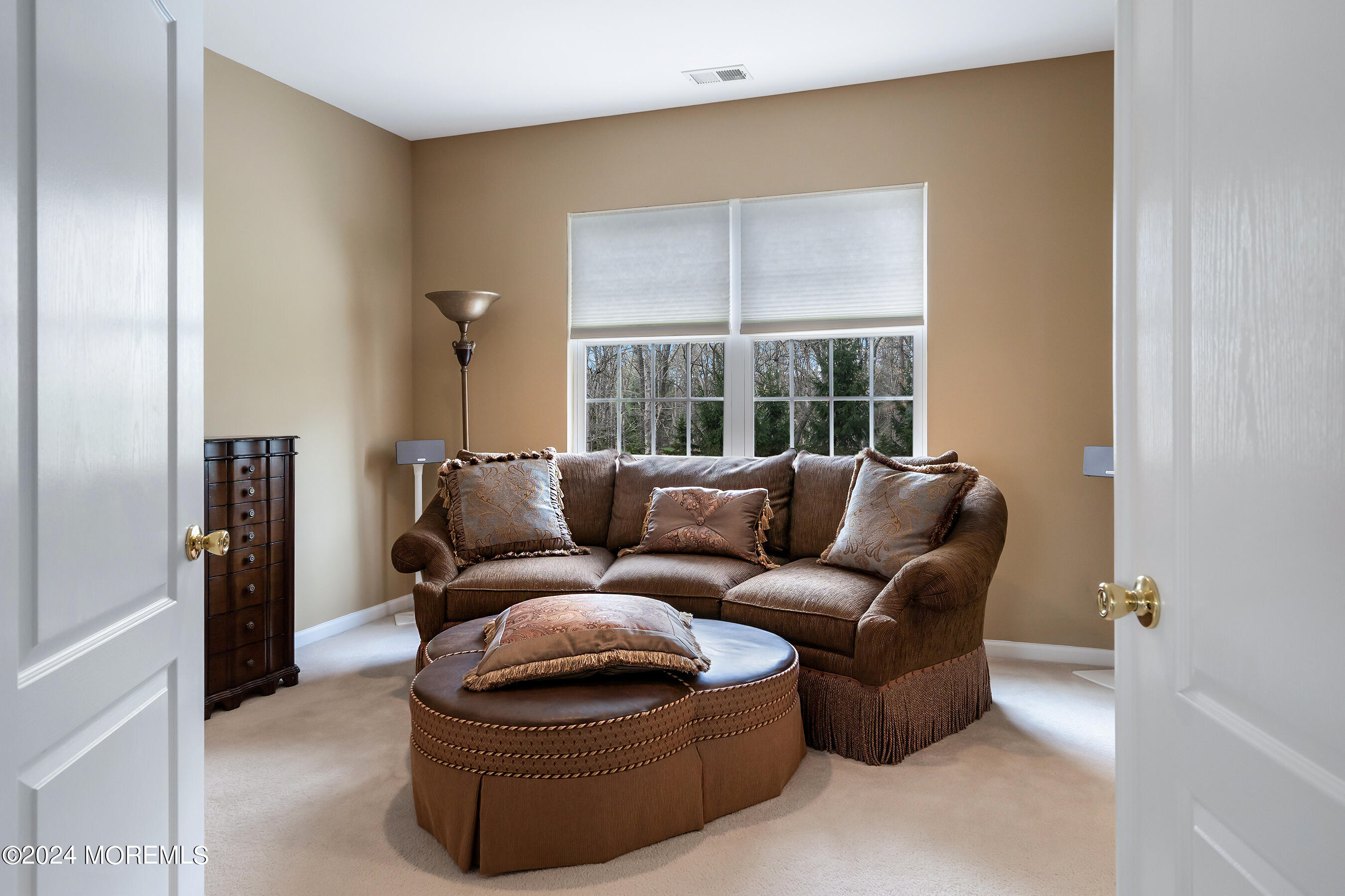 15 Summers Drive Jackson, NJ 08527 - Photo 40 of 83 a living room with furniture and a window