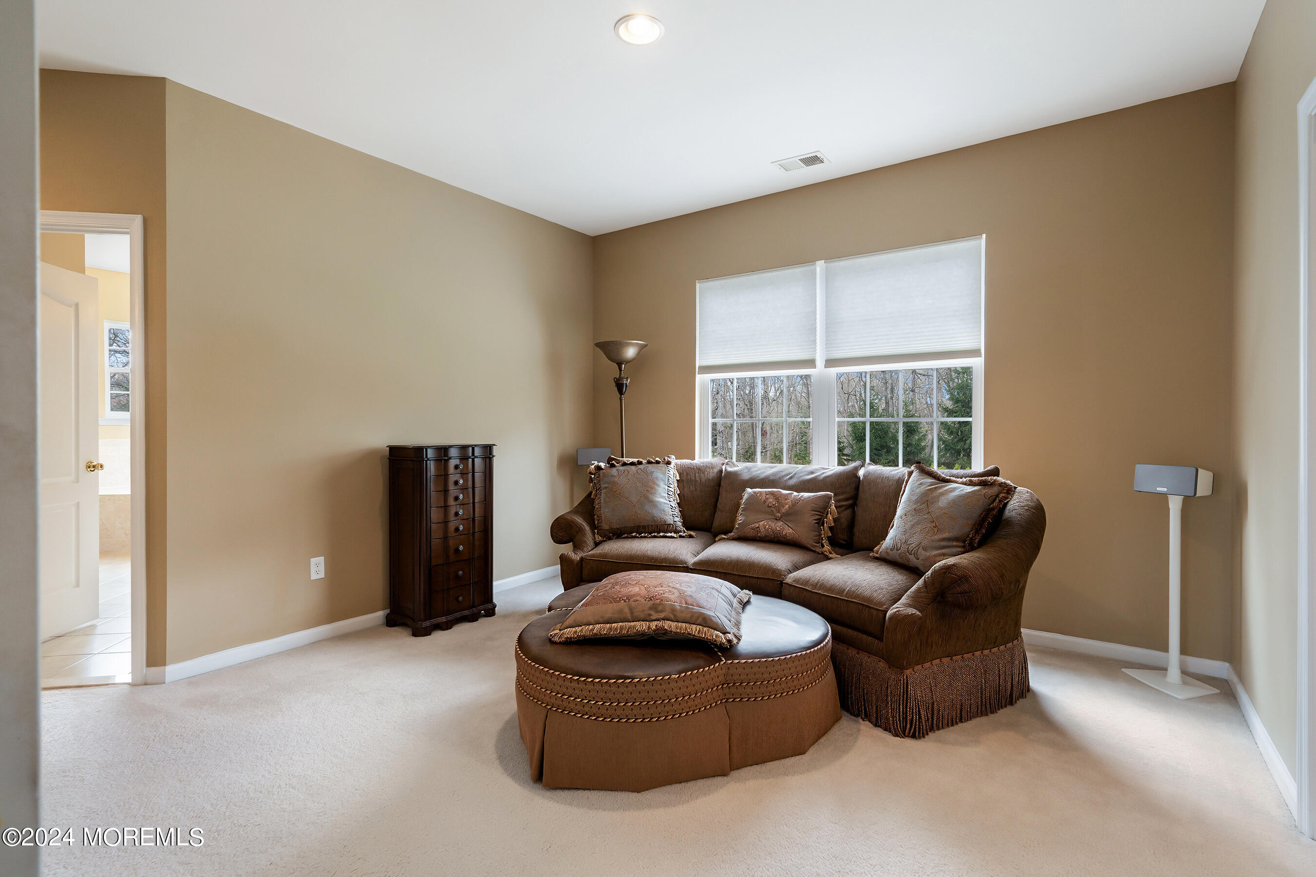 15 Summers Drive Jackson, NJ 08527 - Photo 41 of 83 a living room with furniture and a window