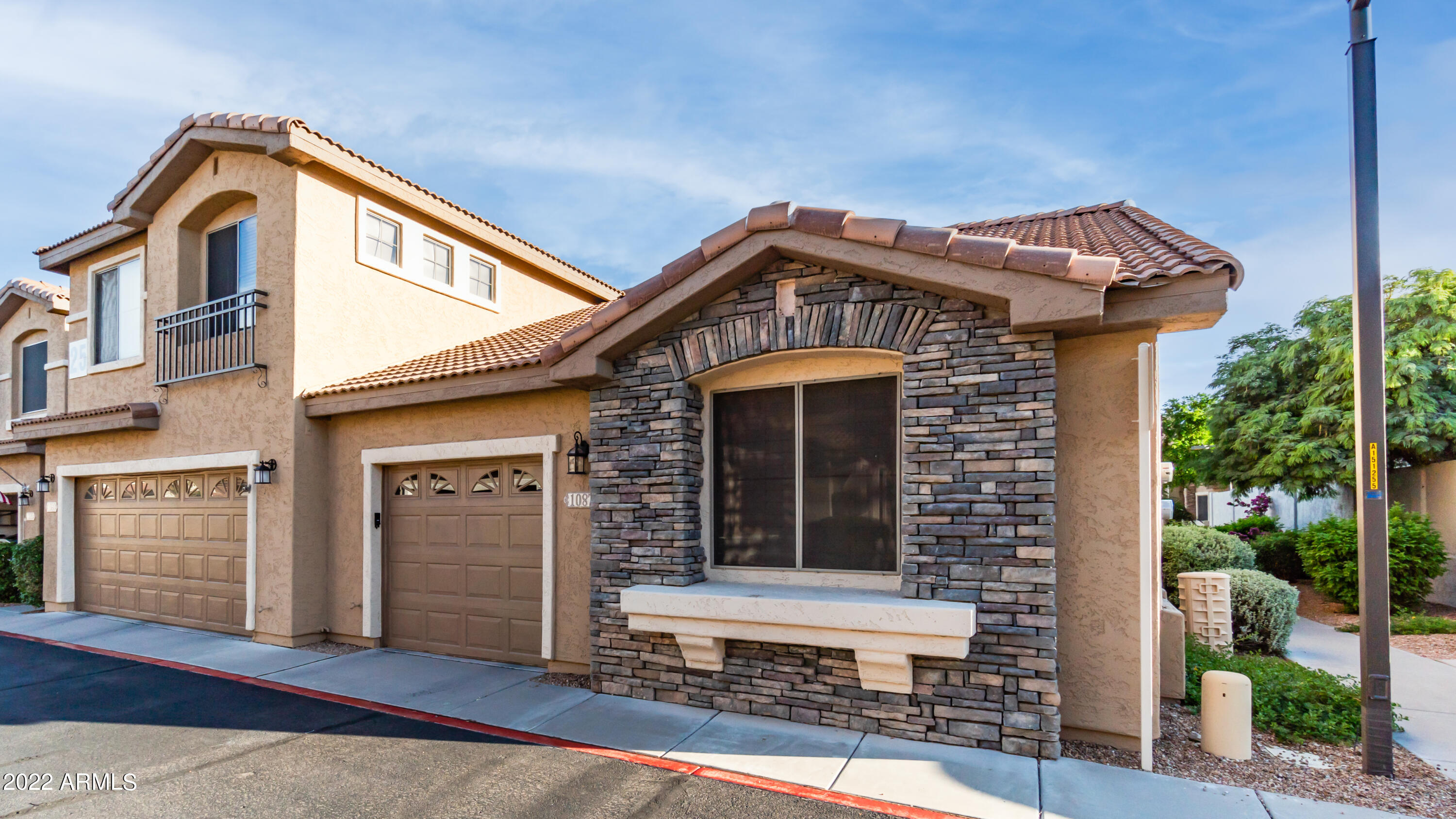 1024 East Frye Road, Unit 1087 Phoenix, AZ 85048 - Photo 2 of 13 3F269963-1DF9-45BD-A974-5168DA626962