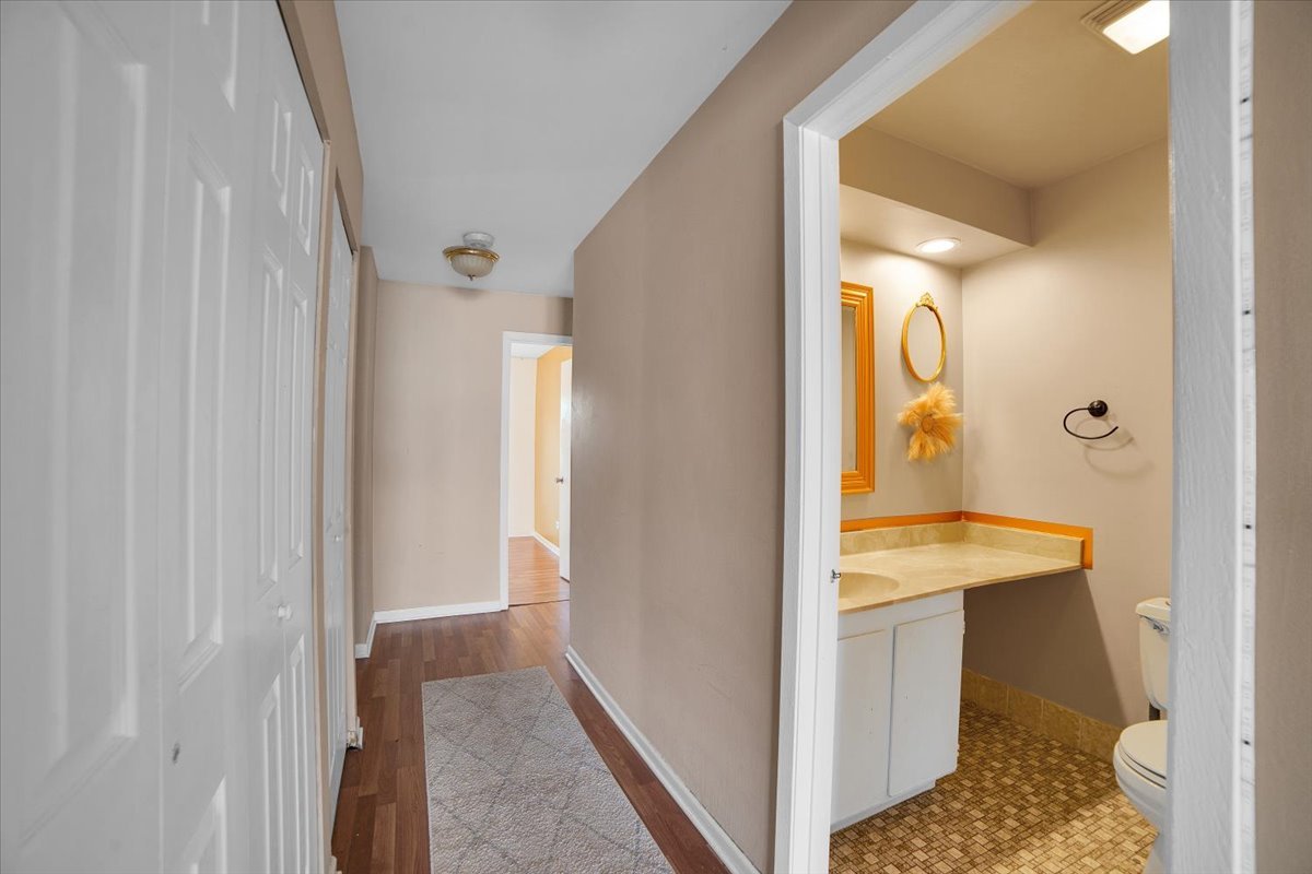 1779 West Algonquin Road, Unit 3A Mount Prospect, IL 60056 - Photo 12 of 28