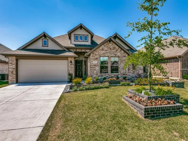 $2,400 | 3305 Fort Street, Royse City, TX 75189