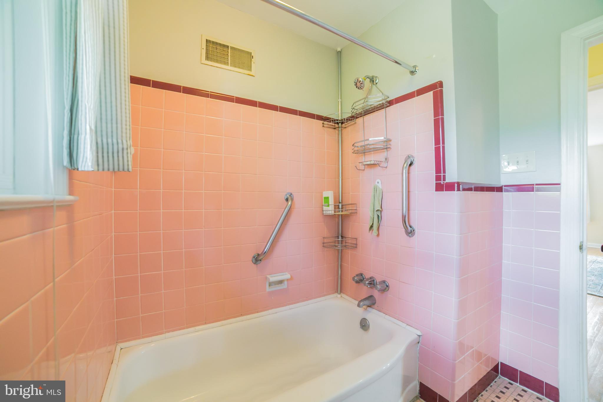 2751 Brierwood Road Broomall, PA 19008 - Photo 17 of 21 Gallery Image 17