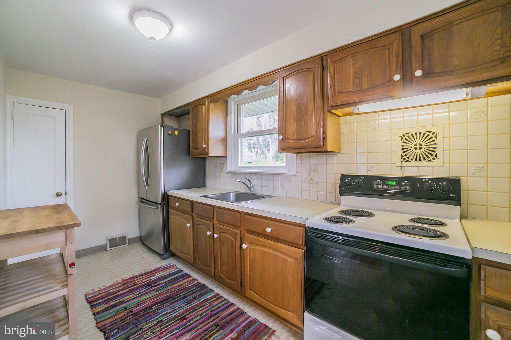 2751 Brierwood Road Broomall, PA 19008 - Photo 9 of 21 Gallery Image 9
