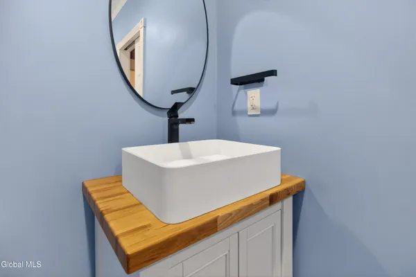 $155,900 | 1916 Bradford Avenue, Utica, NY 13501