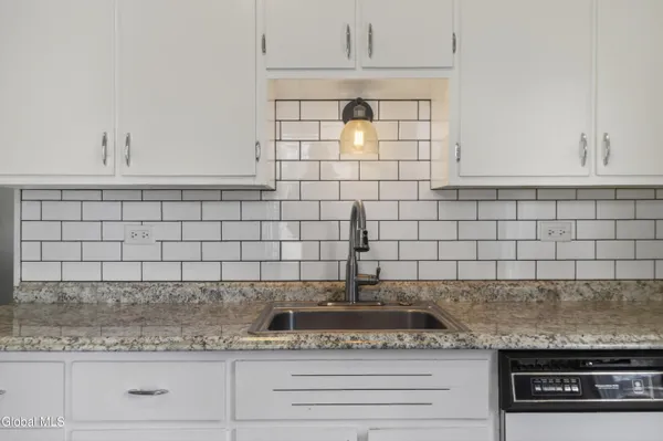 $155,900 | 1916 Bradford Avenue, Utica, NY 13501