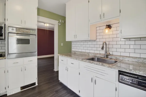 $155,900 | 1916 Bradford Avenue, Utica, NY 13501