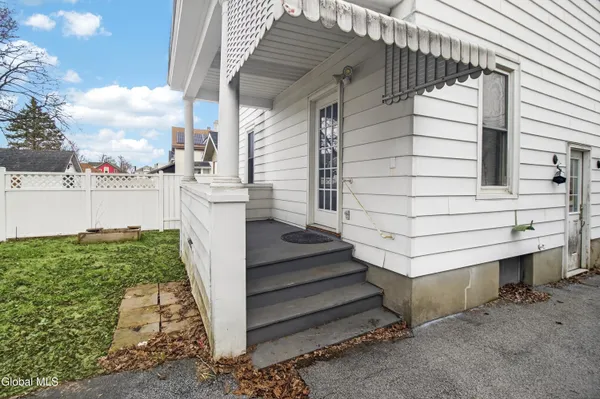 $155,900 | 1916 Bradford Avenue, Utica, NY 13501