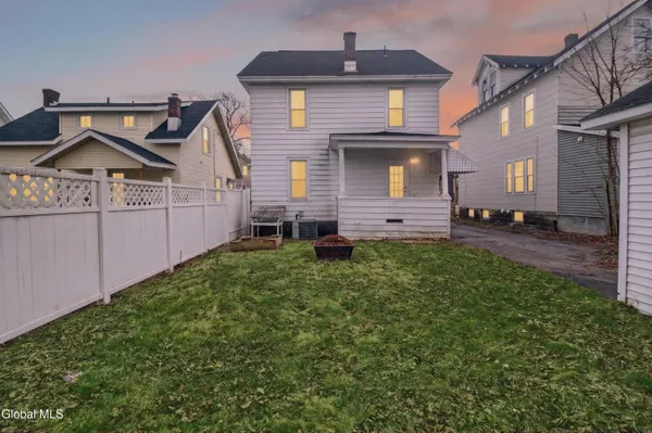 $155,900 | 1916 Bradford Avenue, Utica, NY 13501